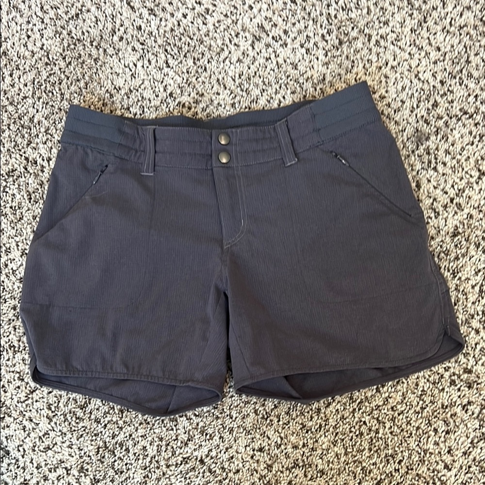 EUC Kuhl Strattus shorts. Size 6 . Dark gray